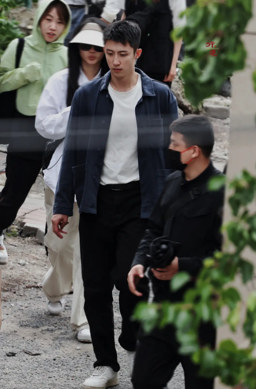 ����ı������, �¾�ƾ��������������, �ڶ����һ����Ա����Ҷ