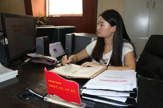 以行动书写忠诚--图记阿坝州纪检监察干部抗震救灾