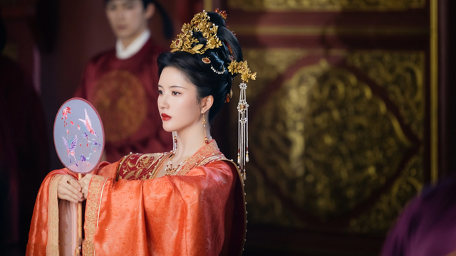 ���˾���δ��, ��������һ��װ����Ϯ, ���Щ��, ��������Խ(�������ݵĹ�װ��)