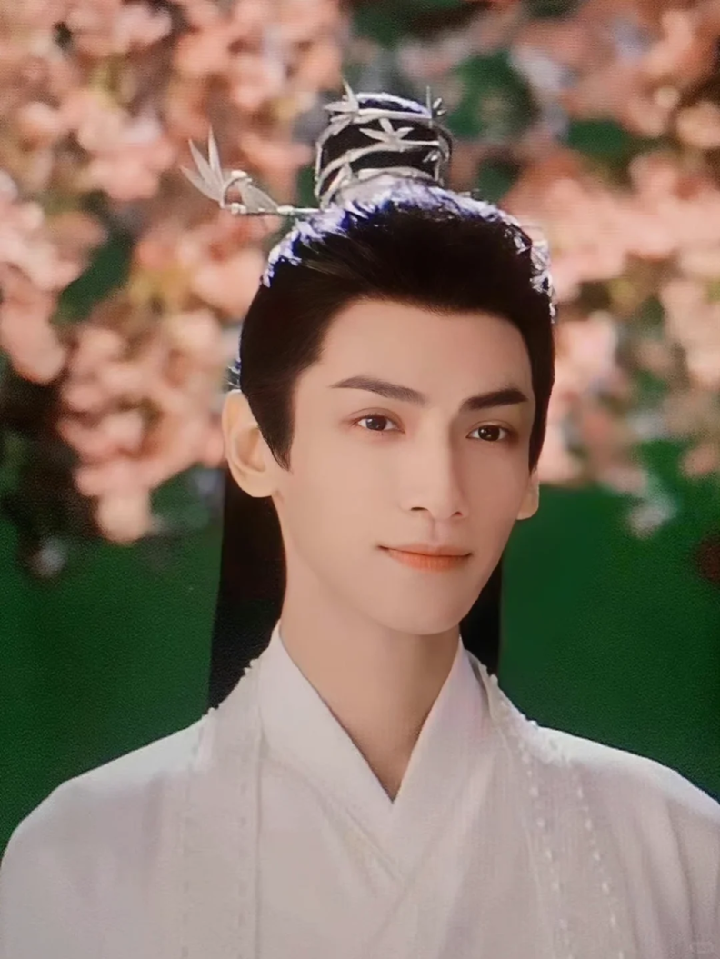 ��, ��λ��װ��������, ��һ����Фս�����㡢���������μ��ס�̴����˭����İ��¹�?