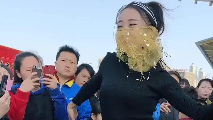 周思萍广场舞系列 思密达表演