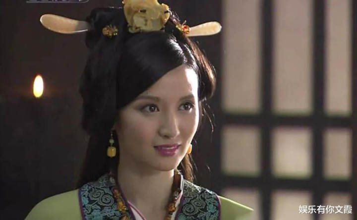 ��һ����װ��������Ϯ, ������������ǿǿЯ��, �������к�Ϸ����