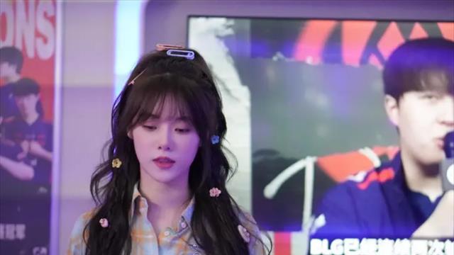 又一位LPL女解说晒图, 一笔姐穿&ldquo;婚纱裙&rdquo;拍硬照, 也想结婚了?