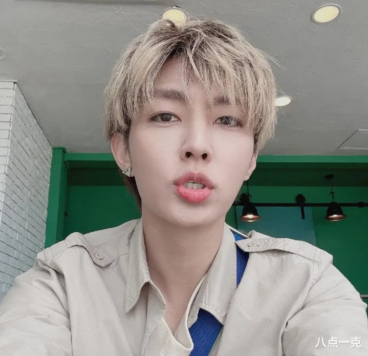 炎亚纶破大防! 被飞轮海成员全体孤立, 评论区否认曾爱过汪东城