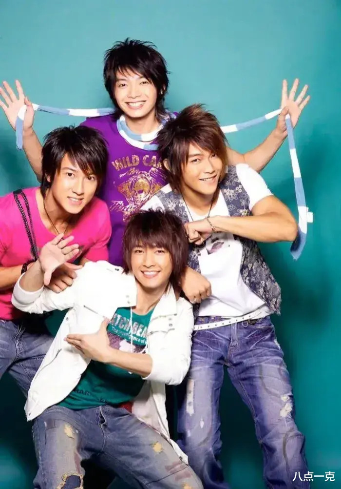 炎亚纶破大防! 被飞轮海成员全体孤立, 评论区否认曾爱过汪东城