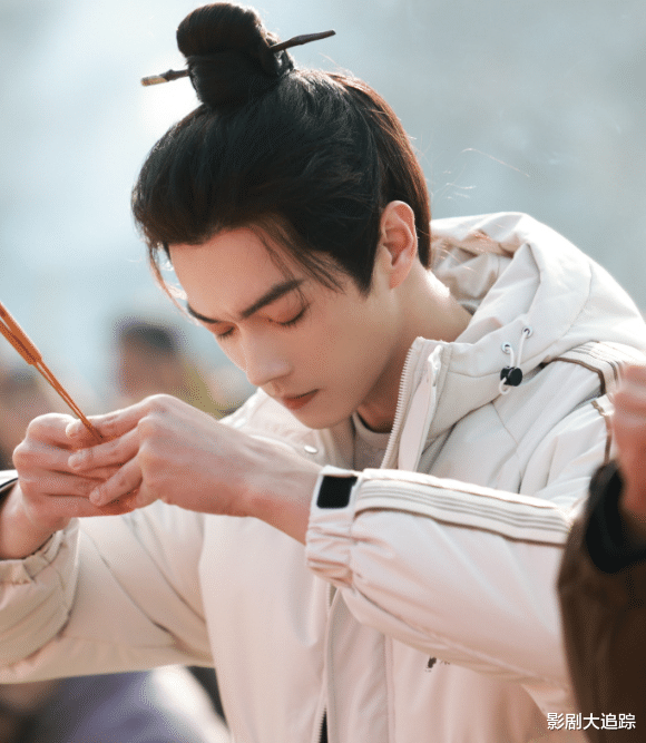 �����¾硶��ҹ�顷����, �����ޱ���ݴ���С��ʿ, �ݺ��ڴ���