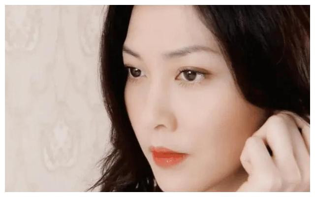38岁李彩桦被7个男人吃干抹净 嫁入富豪又被骗财骗色 真悲催 资讯风 38岁李彩桦被7个男人吃干抹净 嫁入富豪又被骗财骗色 真悲催 资讯风