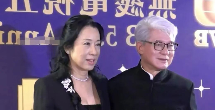 明明是二婚夫妻, 却比初恋还要甜蜜的6对明星(明星婚恋史)