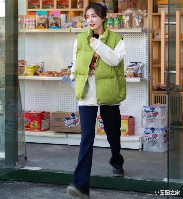 或许吴昕确实是一个优秀的女孩子,而且也多次参加过《女儿们的恋爱》