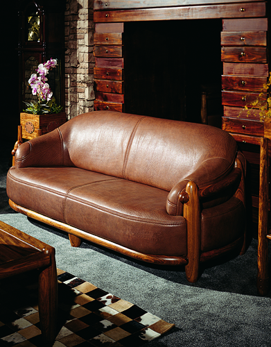 如一樽高贵稀有的葡萄"红杉皮特",一个纯粹的美国品牌,诞生于美国