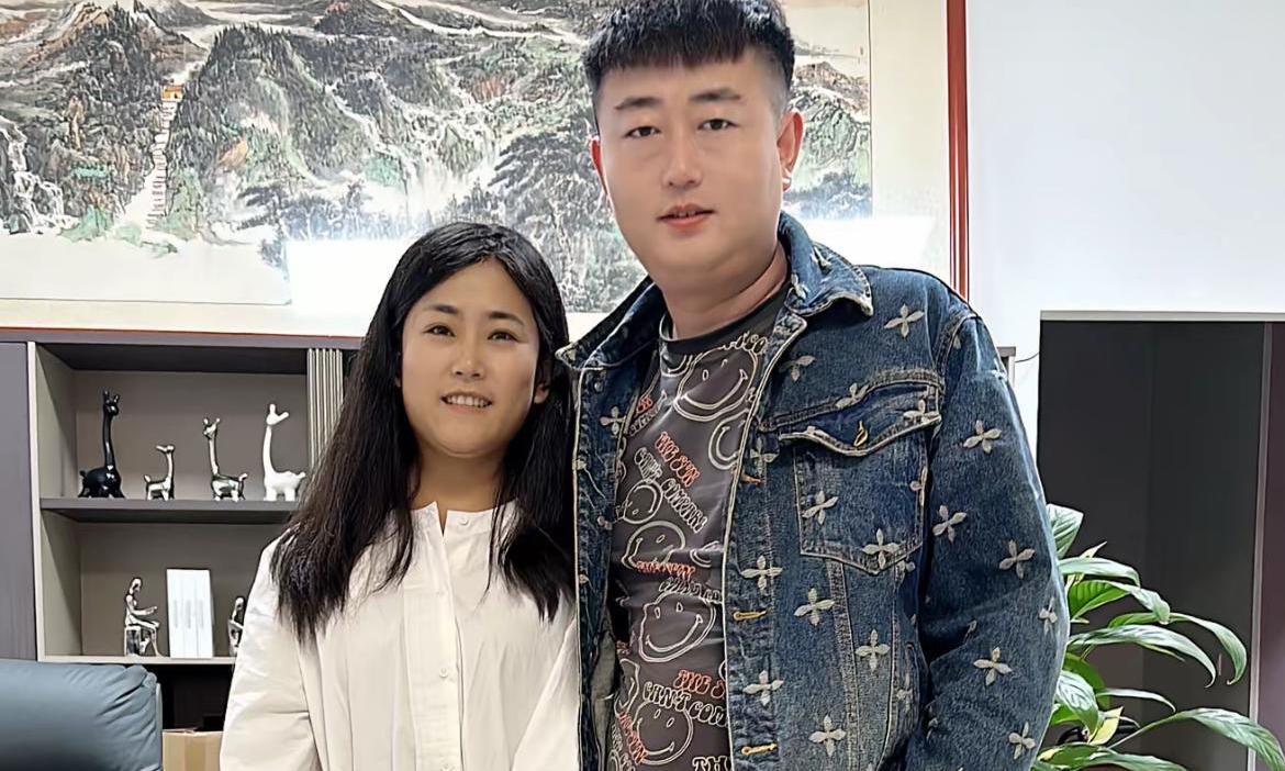 38岁博主离世，6年独力撑起尿毒症妻儿：照顾者不敢倒下，却先倒了