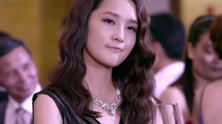 长清给丁雅琴找了一个强大的对手 够她喝一壶了 哈哈!