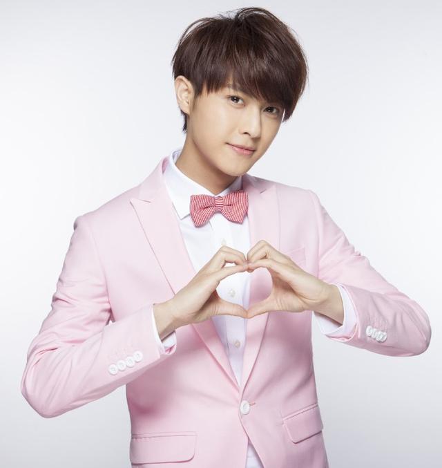 王子,原名邱胜翊,是棒棒堂的人气王